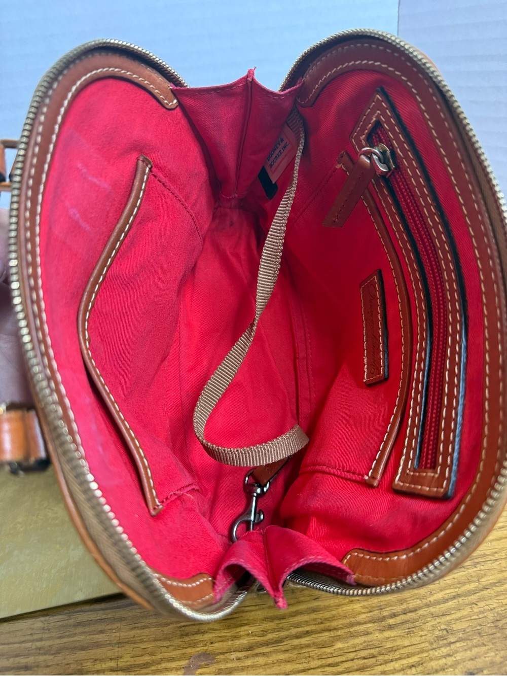 Dooney & Bourke Pebble Grain Leather Dome Satchel Tan Brown Zip Bag - Picture 7 of 16